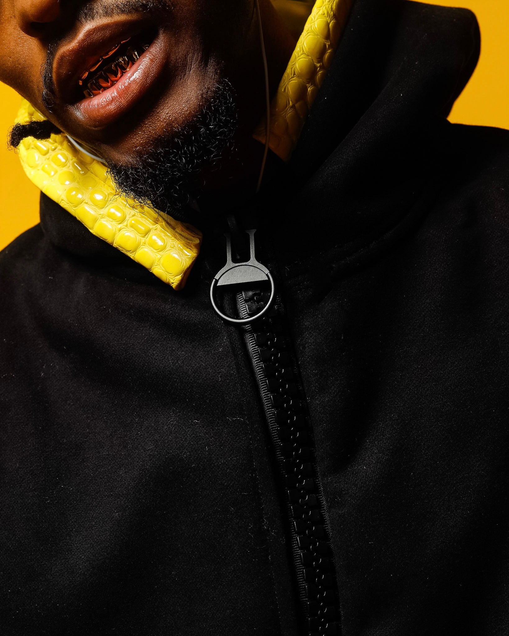 BLACK & YELLOW ESSENTIAL HOODIE